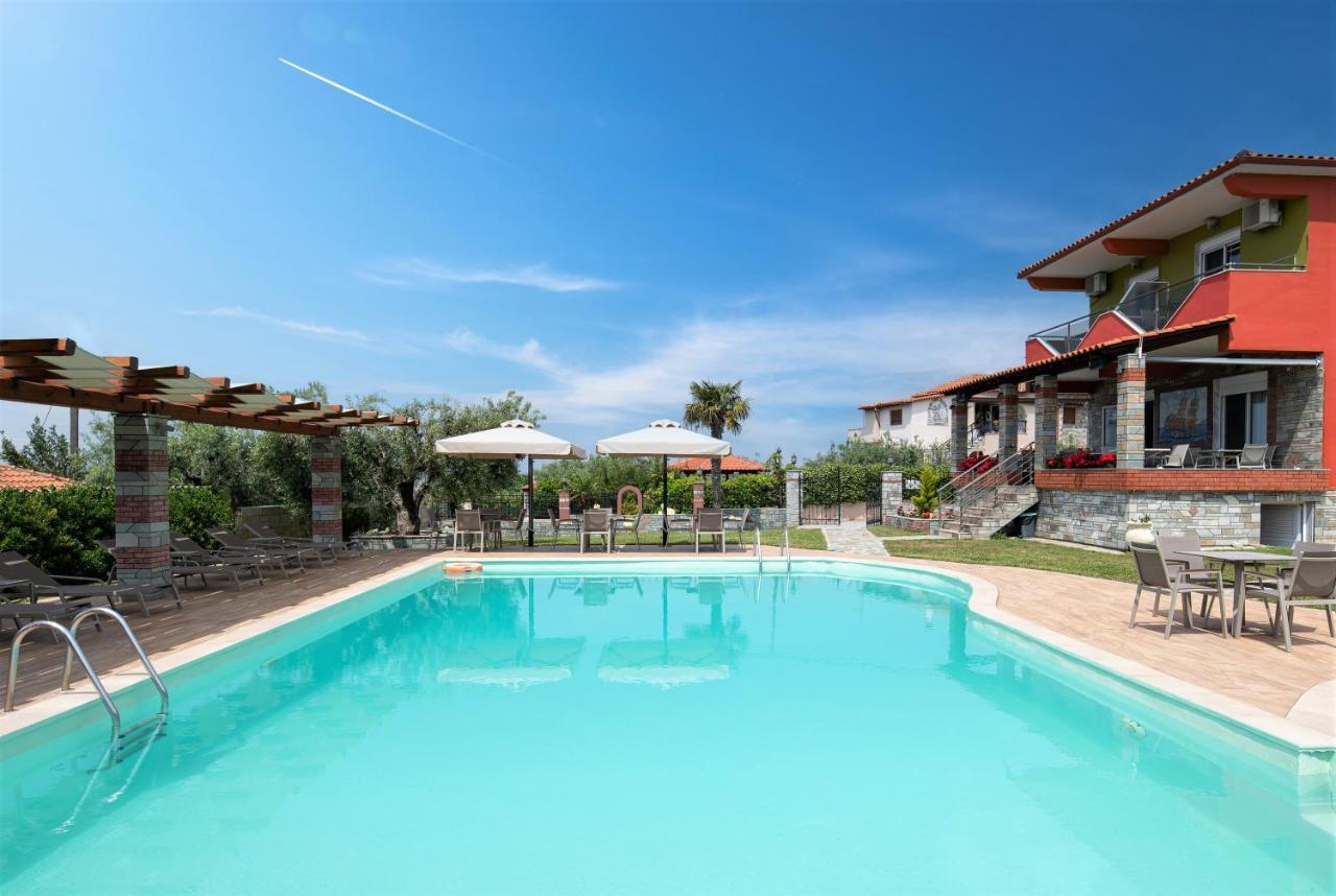 Sunday Resort 게라크니 외부 사진